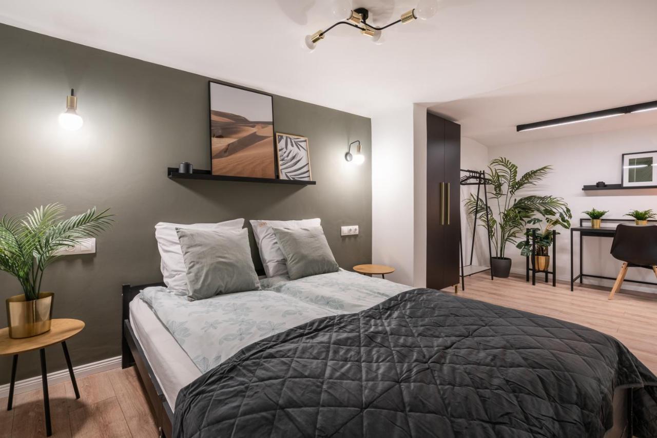 D24 - Historic Quarter Design Loft - Best Location By Bqa Boedapest Buitenkant foto